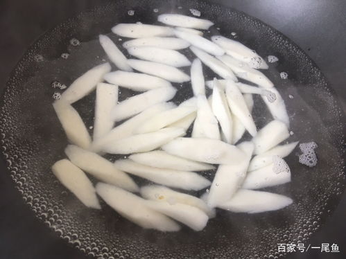 三月宁可不吃肉也要吃这菜,孩子个子猛长,比牛奶豆浆都强